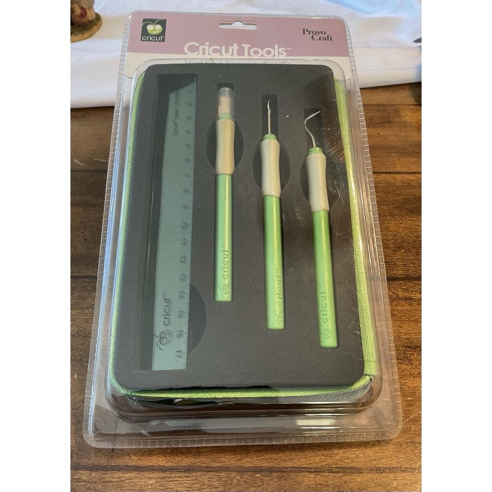 CRICUT TOOLS Provo Craft TOOL KIT Set Zip Green Storage Carrying Case 7pcs